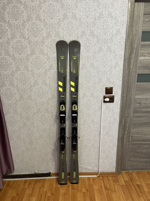 Schiuri 164 cm rossignol  Forza 40° V-Carbon