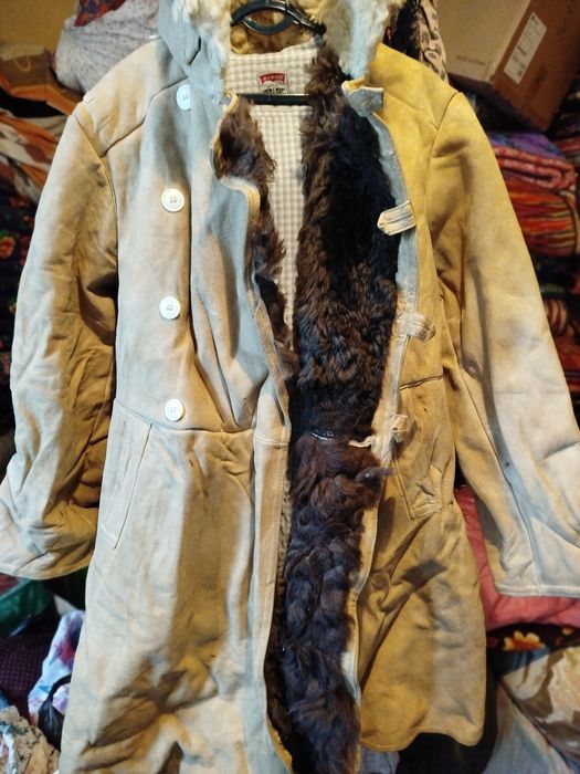 Yangi kiyimlar sotiladi