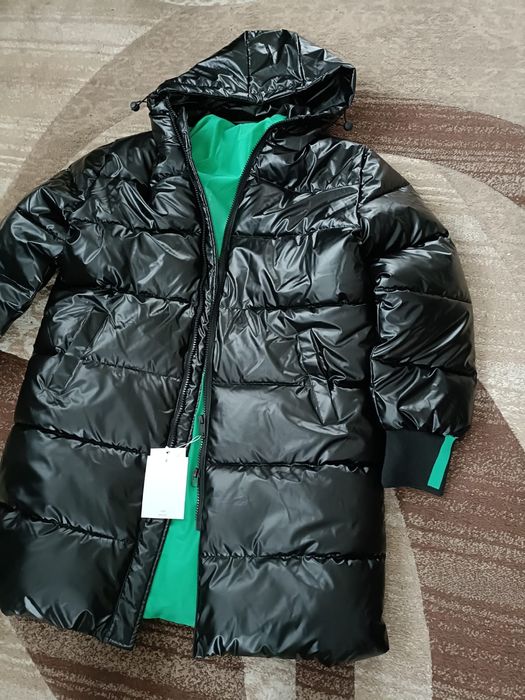 Куртка пуховик женский продам