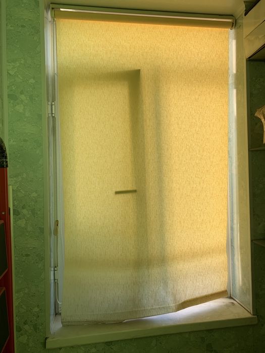 Продам ролл шторы