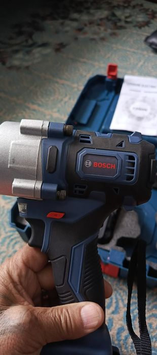 Продам гайковёрты.Бош