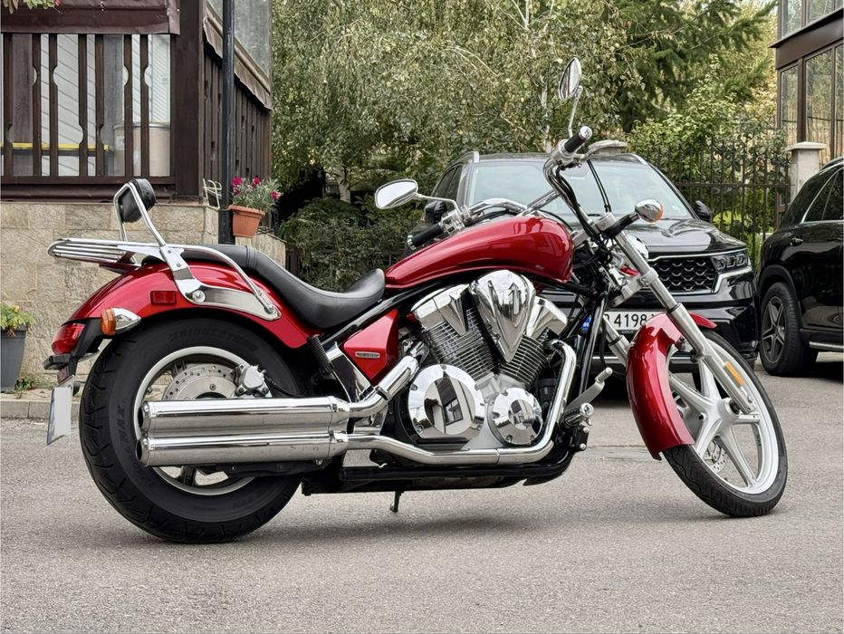 Продавам Honda VT1300 Sabre