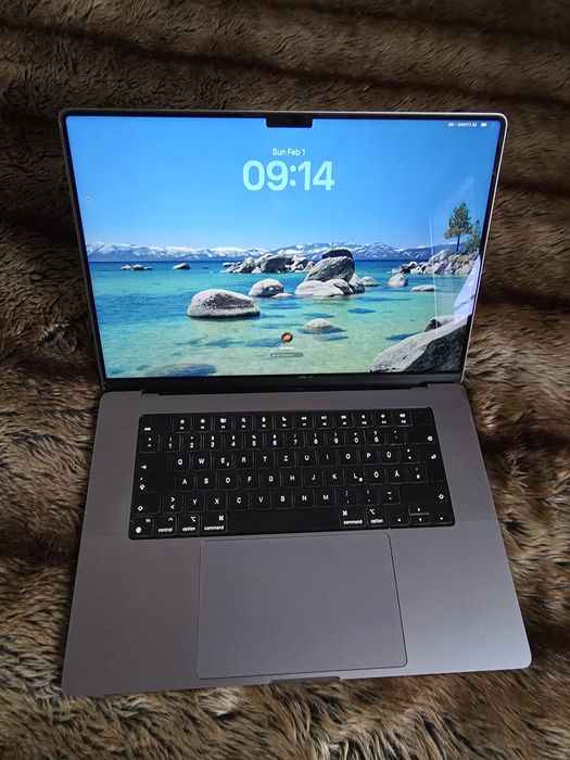 MacBook Pro 2022 M1 Pro 16" SSD 512GB 16GB RAM