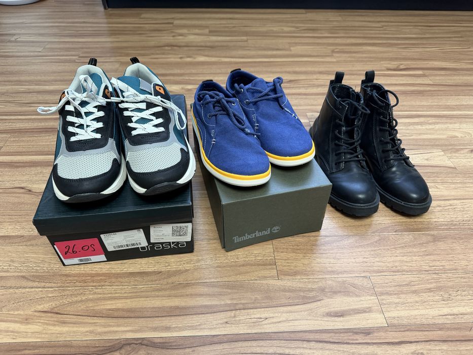 Продам детскую обувь