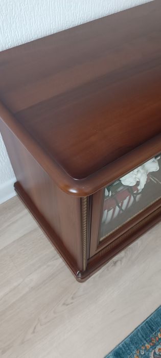 Камод под телевизор