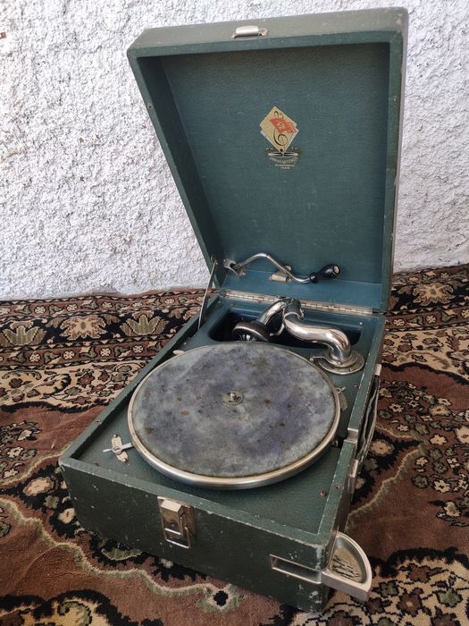 Антикварная вещь