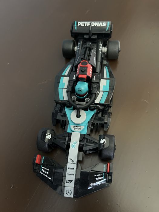 Продаю Lego mercedes