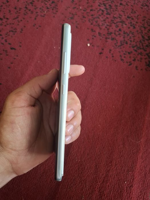 Samsung A52  5G sotiladi