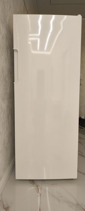 Морозильник Indesit 214 л