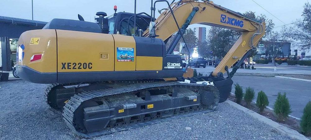 XCMG XE200C  гидравлический гусеничный экскаватор. 1,2