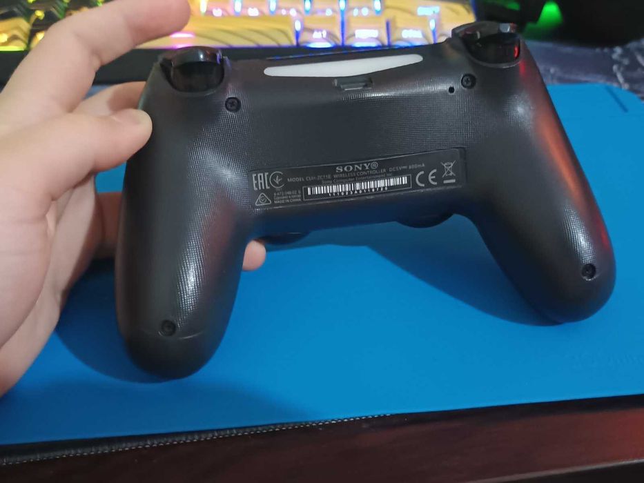 Джойстик за playstation 4