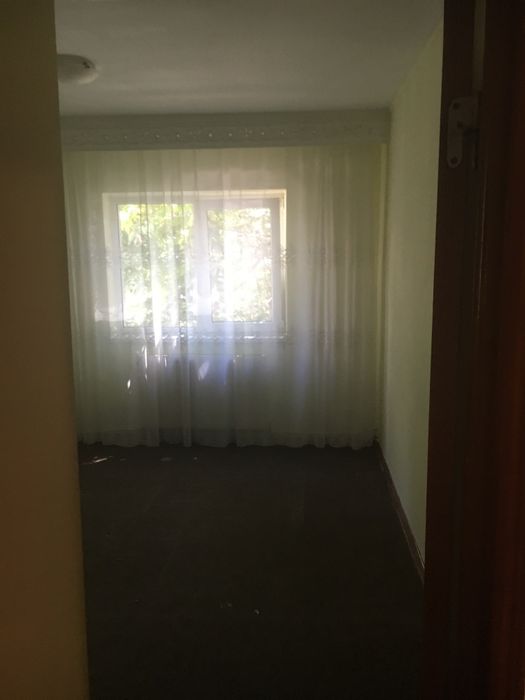 De vanzare 3 camere decomandat ETAJ 1