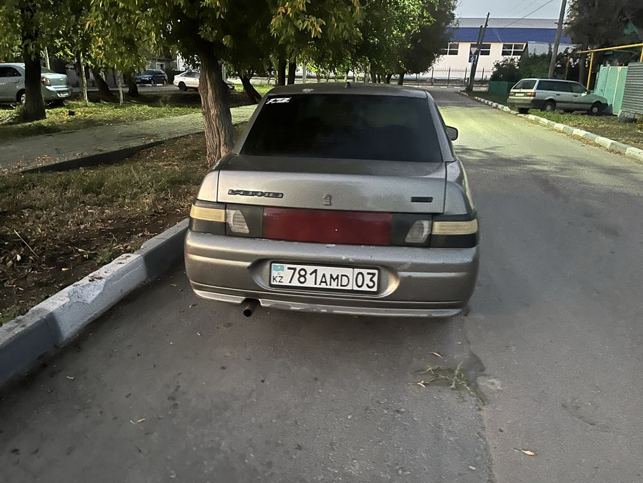 Ваз 2110,2000года
