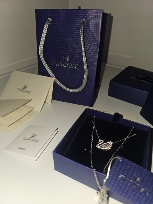 Swarovski swan necklace (Lanț piatra alba)