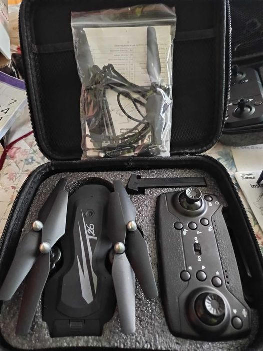 дрон, квадракоптер