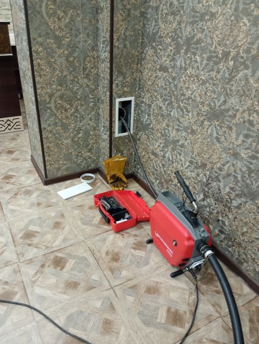 Чистка  канализации аппаратом! Сантехник!