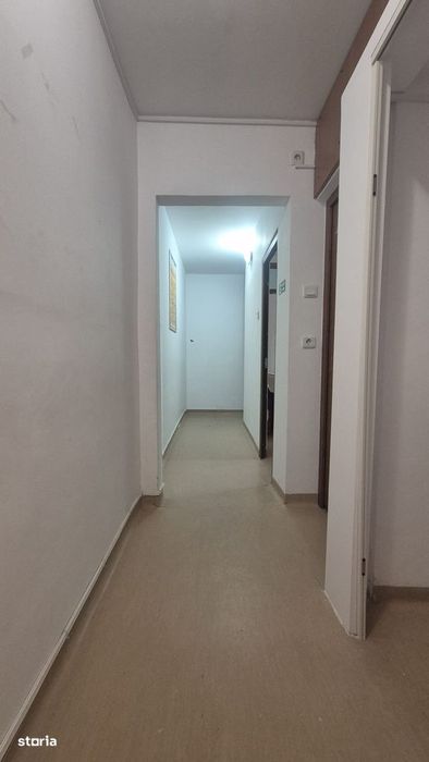 Spatiu comercial decomandat - KM 4-5