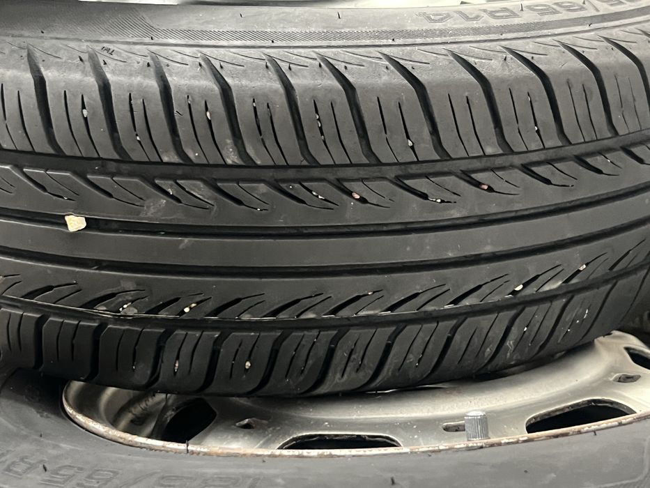 Продам резину с дискамина 14..