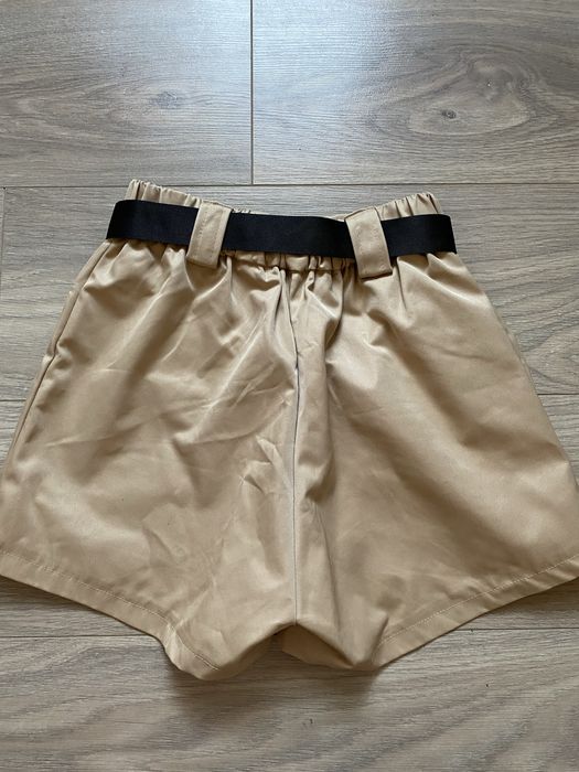 Къси панталони Cropp 34