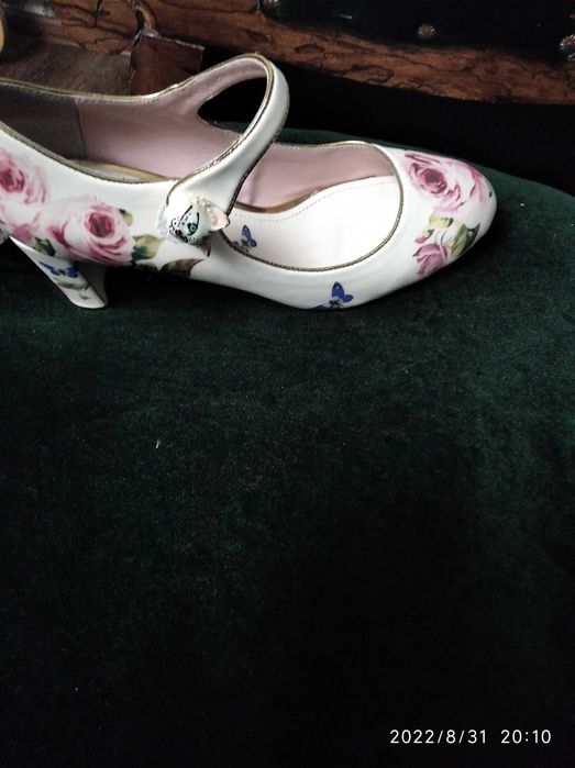 срочно продам тахту диван