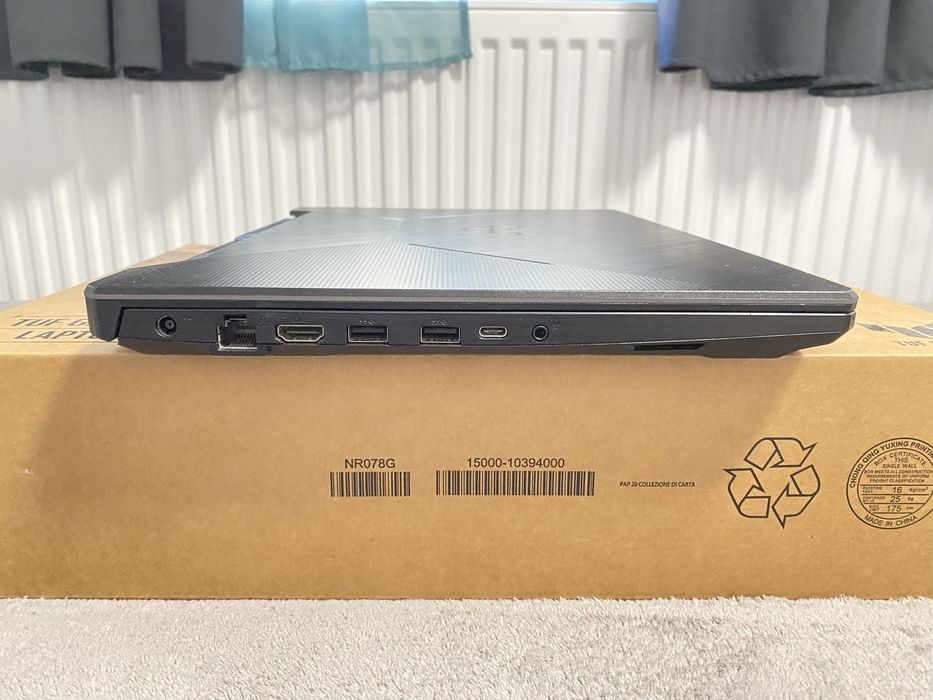 Asus TUF  cu problemǎ minorǎ