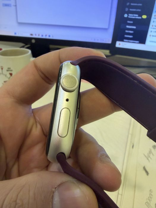 Apple watch series 9 45 silver