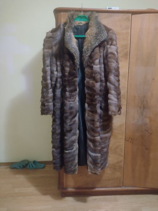 Haina blana naturala picior de lup australian