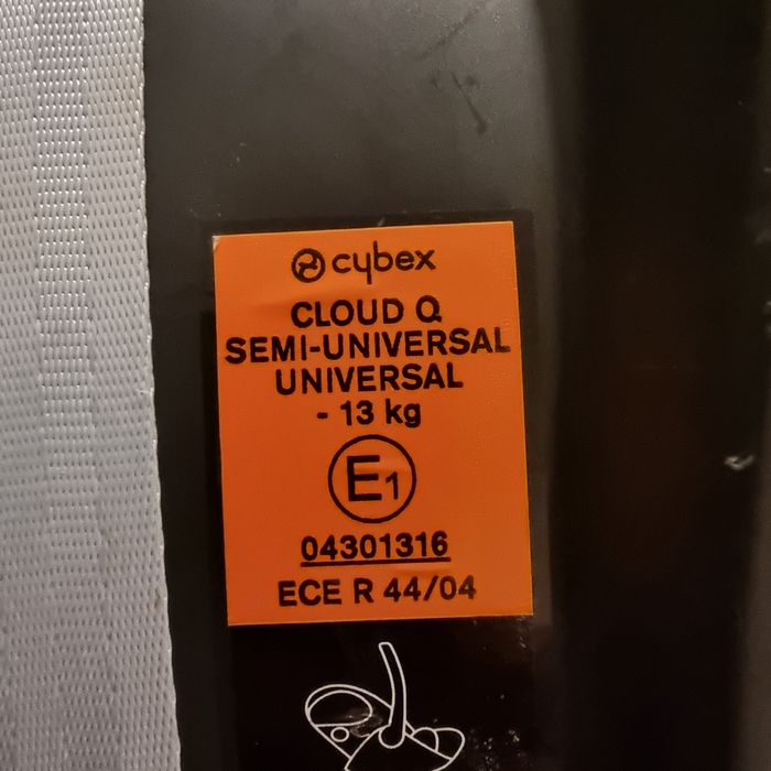 Кош/стол за кола Cybex Cloud Q с подложка за новородено + база Isofix