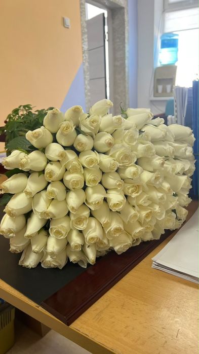 101 роза сатылады