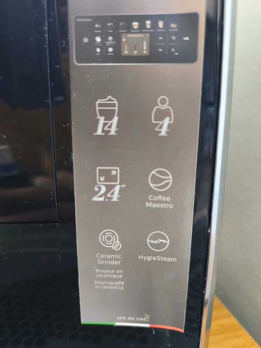 Espressor automat Saeco GranAroma SM6580/10 putin folosit