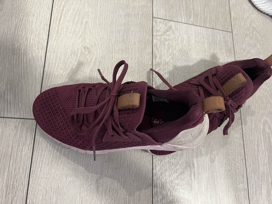 маратонки Under Armour