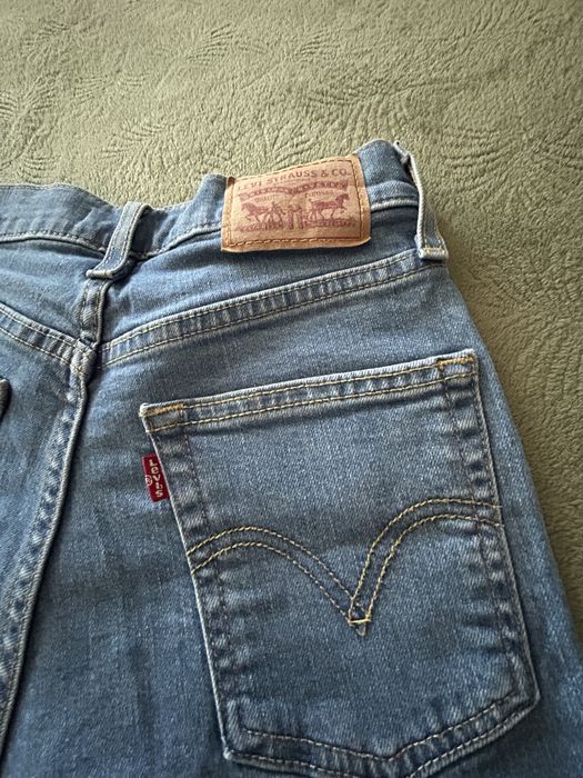 Дънки Levis mom jeans