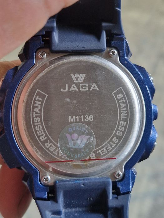 Электронные часы JAGA