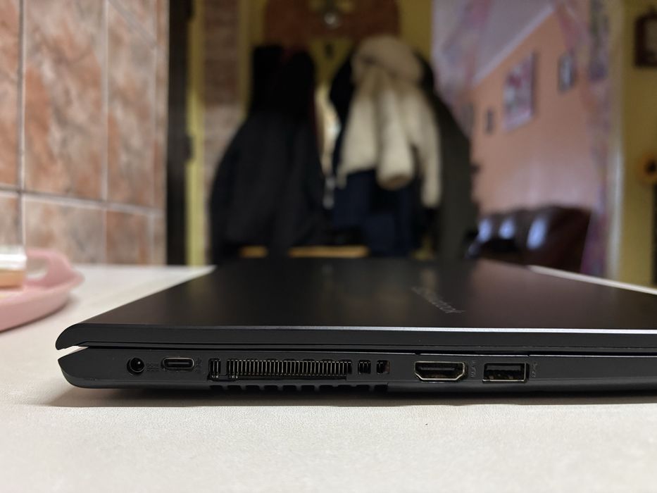 Asus Vivobook15 X1500EA