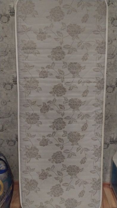 Продам матрацы..