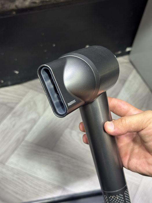 Fen dyson remax 400.ming