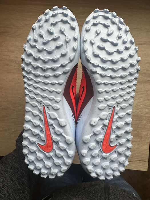 NIKE  phantom     EU 44 NEW