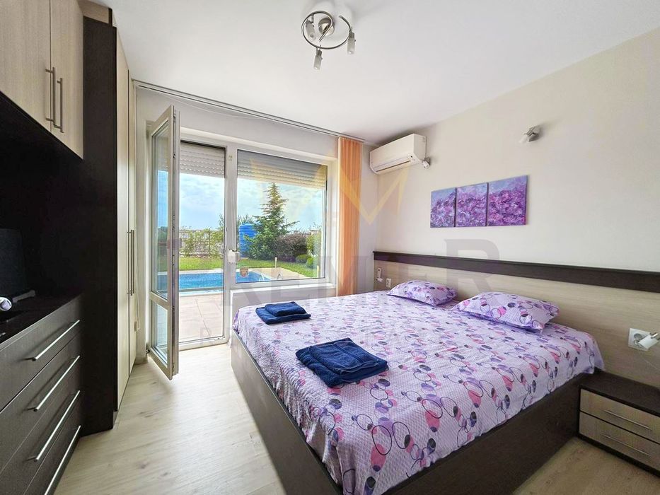 Продава се Къща в с. Топола, Област Добрич - 150 кв.м за 1800 €/кв.м - Снимка #11