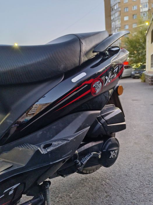 Скутер, мопед М8 pro