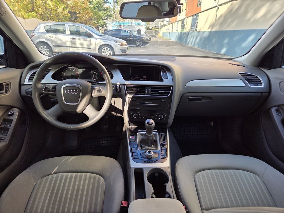 AUDI A4 2011 — imagine 4