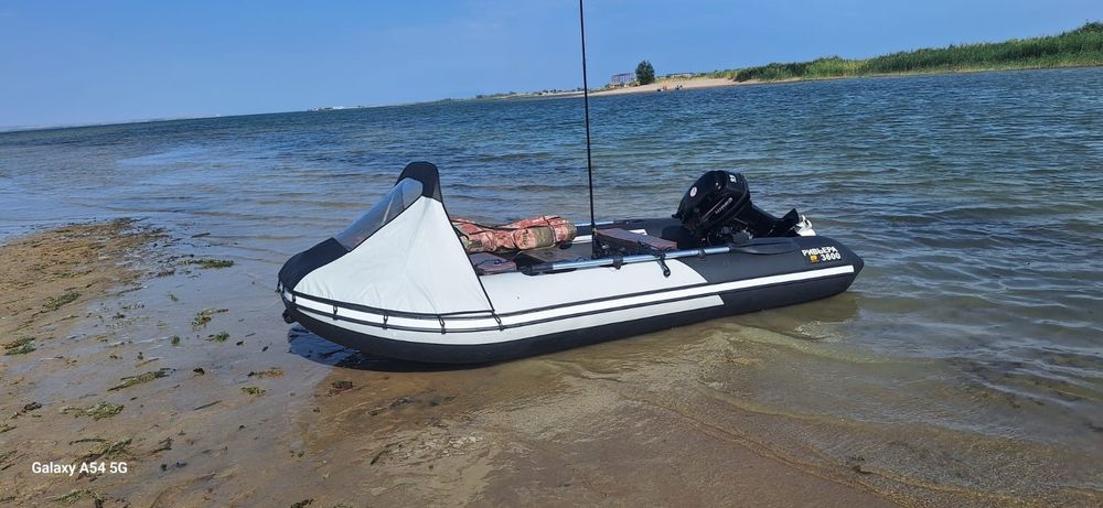 Моторная лодка Rivera 3600 Hidea 9.9/15