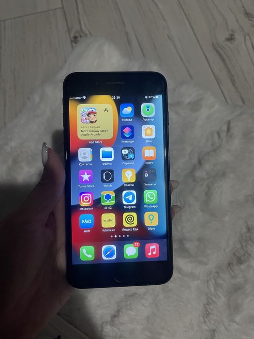 Iphone 7 plus продам