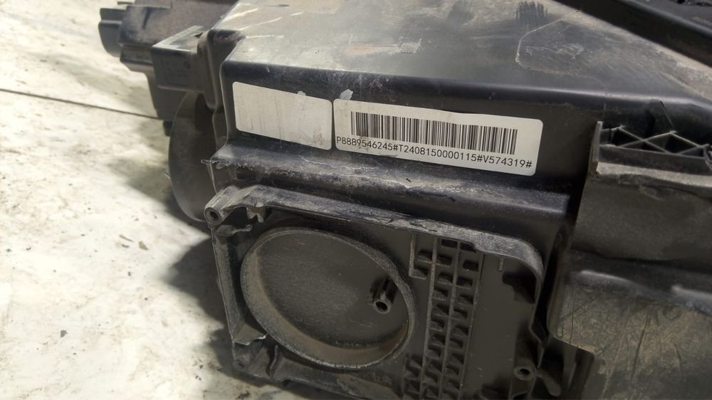 фара Gelly Emegrand