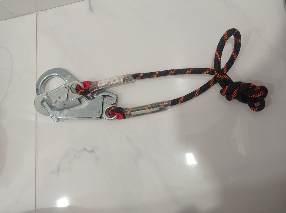 Въже с кука за скеле 1.5м Climax