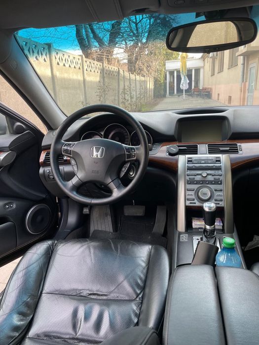 Vand Honda Legend 3.5 l, V6 automata 4X4