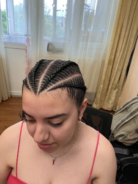 Realizez impletituri afro