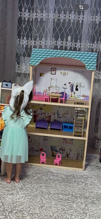 Кукольный домик деревянный