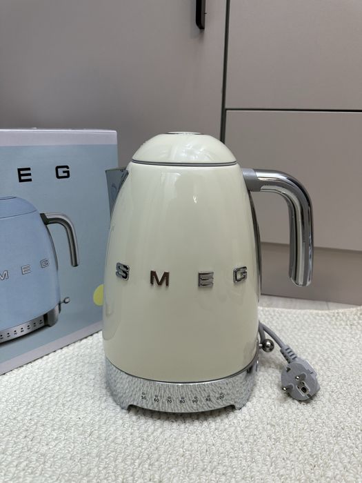 Электрочайник Smeg