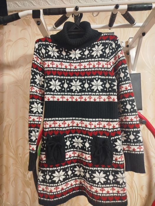 Вязаная кофточка.