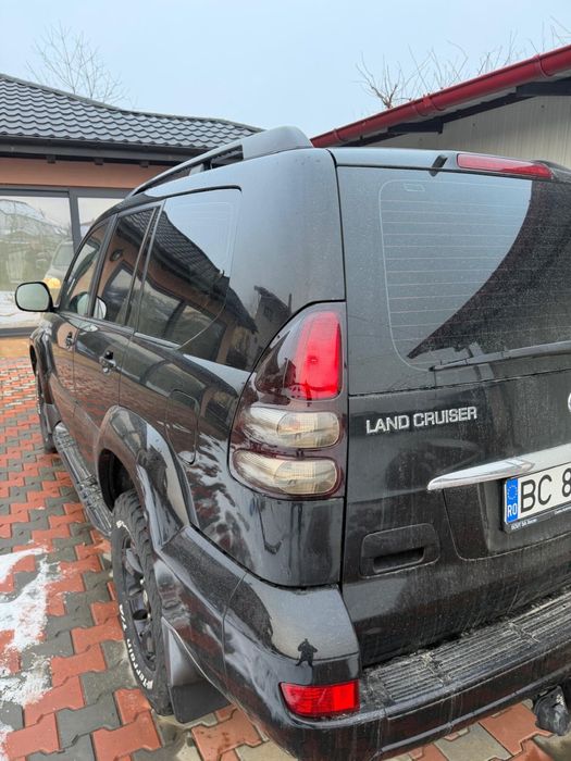 Vand Toyota Land Cruiser j120 in stare impecabila